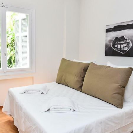 Warm Apartment At Exarchia 1 Bed 2 Pers เอเธนส์ ภายนอก รูปภาพ